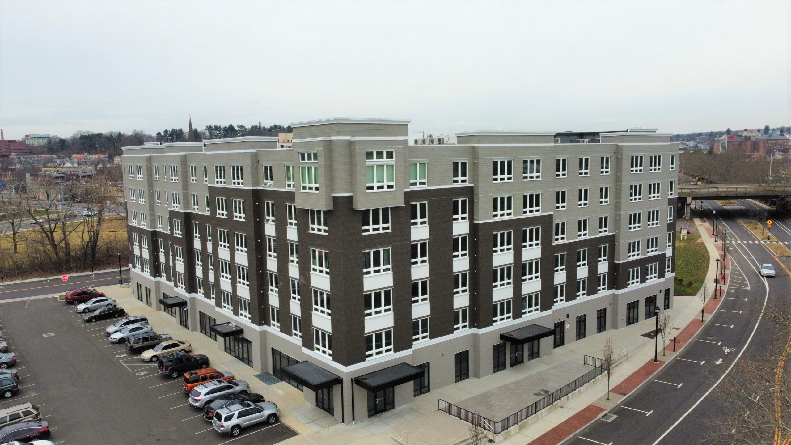 retail space in columbus commons